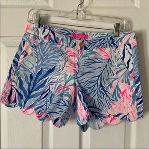 Lilly Pulitzer size 2 coral print shorts